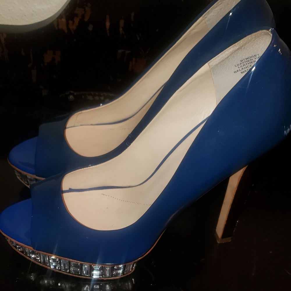 Boutique 9 peep toe women's pump